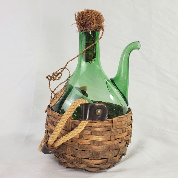 Vintage Hand Blown Green Glass Wine Decanter Ice Chamber Woven Holder Handle - Picture 3 of 9